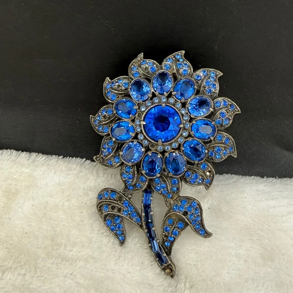 Vintage Pot Metal Brooch Blue Rhinestone Sunflower Brooch Floral  Large